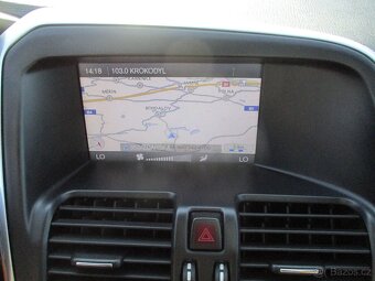 VOLVO XC60 2,4D 120kw AWD GPS Auto 10/2013 - 19