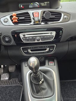 Renault grand scenic 3 1.9 dCi - 19