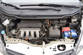 Honda Jazz 1.4i-VTEC 73kW, 1.majitel, SERVISKA, rok 2013 - 19