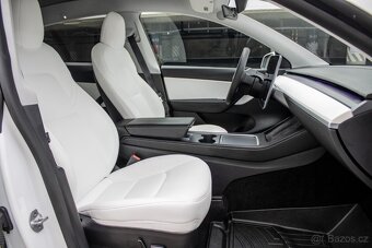 Tesla Model Y 324 kW, automat, 2021, Long Range - 19