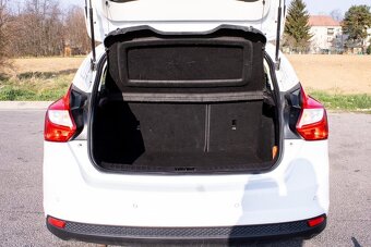 Ford Focus 1.0 EcoBoost 125k Titanium /aj na splátky/ - 19