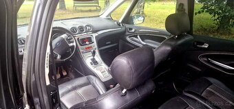 Ford Galaxy 2,3 GHIA benzin+LPG, automat, 7 míst - 19