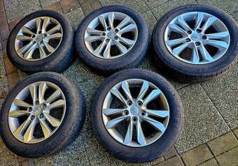 HYUNDAI I30 COMBI 1.6 CRDI 2016 81 kW TRIKOLOR WEEKEND - 19