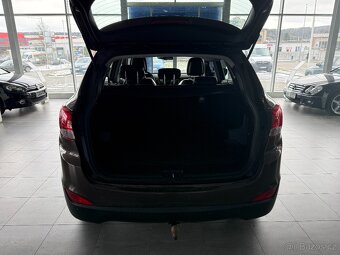 Hyundai ix35 1,7 CRDI,SERVISKA,ČR,TAŽNÉ - 19