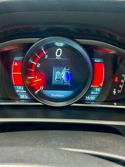 VOLVO V40 CROSS COUNTRY 2.5 T5 187KW 4x4 SUMMUM-AUTOMAT-ACC - 19