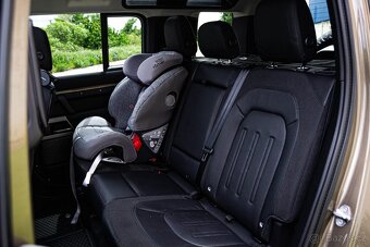 Land Rover Defender 110 2.0D SD4 240k First Edition A/T AWD - 19