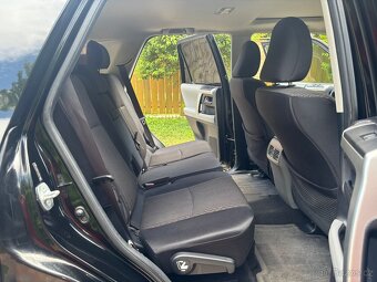 Toyota 4 Runner bez koroze, 7 míst, odpis DPH - 19