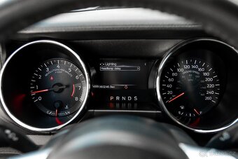 Ford Mustang 3.7V6 - 19