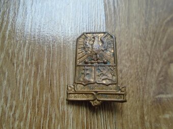 ODZNAKY A MINCE - 19