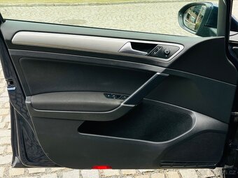 Volkswagen Golf 2.0TDI 110KW VÝHŘEV SENZORY SERVISKA - 19