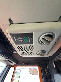 MERCEDES BENZ UNIMOG + SYPAČ A RADLICE , R.V.2000 - 19