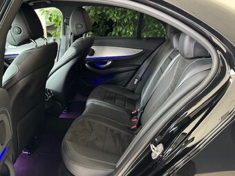 Mercedes-Benz Třídy E, E220d 4MATIC,AMG,HEAD-UP,koupeno v ČR - 19