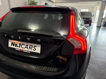Volvo V60 2,4 D5 205HP 4X4 AUTOMAT - 19