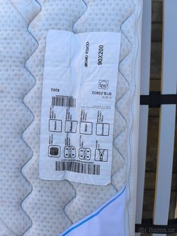 Prodám postel IKEA 90cm x 200cm - 19