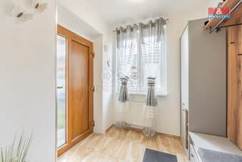 Prodej rodinného domu, 210 m², Vinařice, ul. IV. ulice - 19