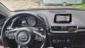 Mazda 3 Revolution 2017 - 19