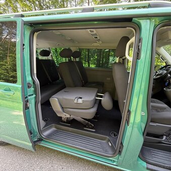 Volkswagen Caravelle 2.0 TDI 150 HP 9 míst Automat - 19