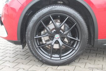 Alfa Romeo Stelvio 2.2JTD 154kW¨Q4¨ACC¨KEYLESS¨KAMERA - 19