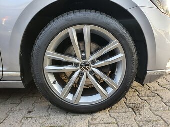 VW Passat B8 Elegance 2.0 TDI 110kW DSG - záruka Autodraft - 19