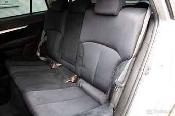 Elegantní a spolehlivý Subaru Outback z roku 2011 - 19