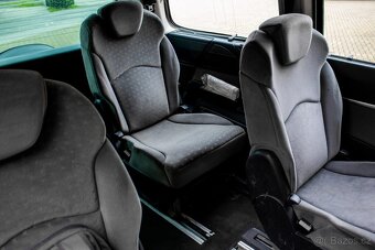 Peugeot 807 2.0 HDI SR - 19