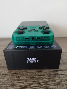 Handheld konzole R36S (verze ArkOS 2.0) +21000 her mix barev - 19