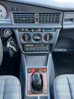 MERCEDES W201 2.6 R6 122KW,MANUAL,KLIMA,BEZ RZI,ALU AMG,TOP - 19