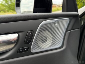 Volvo XC60 R-Design 173kW Nez.topení 5L-Záruka - 19
