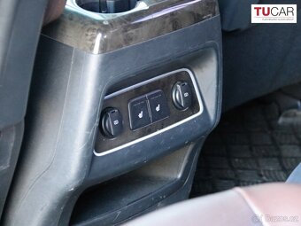 Hyundai H-1 Starex 4x4 2.5 CRDI Automat - 19