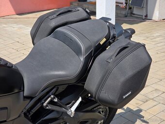 Yamaha MT-10 Tourer Edition, původ ČR, servisní knížka - 19