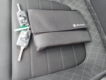 ŠKODA FABIA COM.1,0 TSi,NAVIGACE,KLIMA,ESP,ČR,SERVISKA - 19