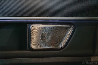 MERCEDES BENZ V300dL-4M-AMG-360-NezT-Tažné-R19 - 19