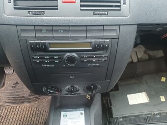 Škoda Fabia 1 2.0 i combi AZL - 19