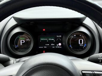 Toyota Yaris Hybrid / 2021 / DPH - 19