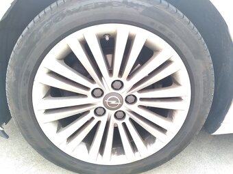 OPEL INSIGNIA 2.0 CDTI 125kW, ČR,SERVISKA,NAVI - 19