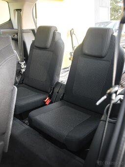 Peugeot 5008, 2,0/110kW Tempomat 7.míst - 19