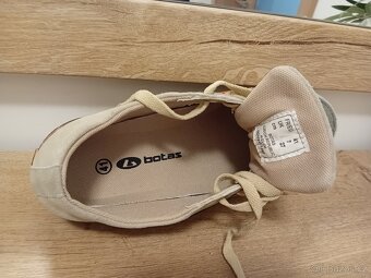 Botas dámské tenisky vel. 41 kožené nové - 19