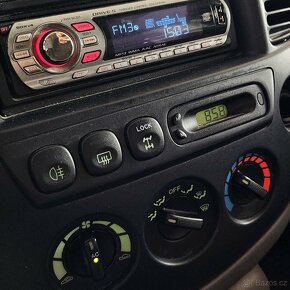 MAZDA TRIBUTE 2,0i 16v 2002 KLIMA 4x4 TEMP USB - 19