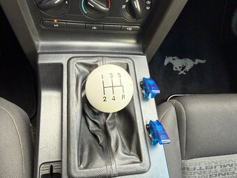 Ford Mustang, 4.0 V6, 150kw Manual - 19