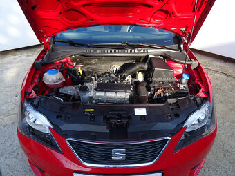 Seat Ibiza 1.2i,1maj,s.kniha,tažne,velmi pěkný stav. - 19