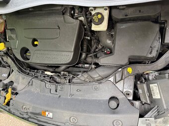FORD KUGA 2.0TDCi TITANIUM - 19