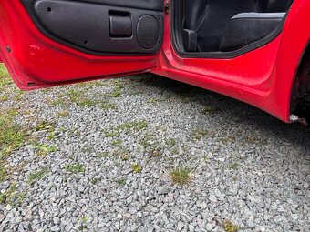 Peugeot 106 1,1 -44kw - 19