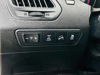 Hyundai ix35 2.0CRDi 4x4 MANUÁL VÝHŘEV TAŽNÉ SERVISKA - 19