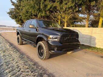 Dodge Ram 1500 Classic 5.7Hemi 2019 verze MONSTER - 19