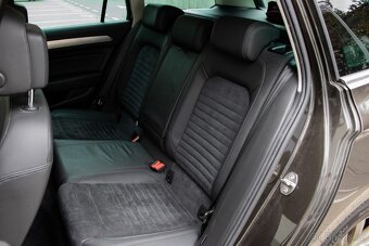 Volkswagen Passat Variant 2.0 BiTDI 240k BMT Highline 4MOTIO - 19