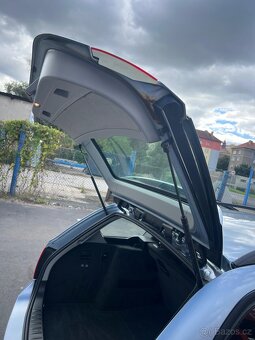 BMW 316i 1.6i 90kw, r.2009, serviska, klima, stk - 19