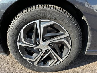 Hyundai i30 combi AT - 19