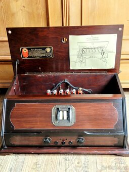 Velké starožitné rádio RCA, AR-919, USA, 1925 - 19