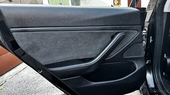 Tesla Model 3 Long Range - 19