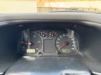 Volkswagen Transporter T4 OBYTNÁ VESTAVBA - 19